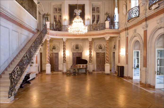 Anderson House Wedding Venue in Washington DC with European architecture and marble staircase